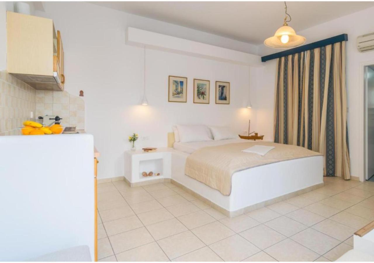 Giannoulis Hotel Adamantas  Bagian luar foto